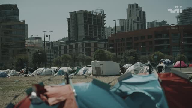 الحياة كلّها في خيمة صغيرة